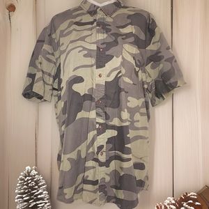Men's True Craft Camo short hair sleeve button down